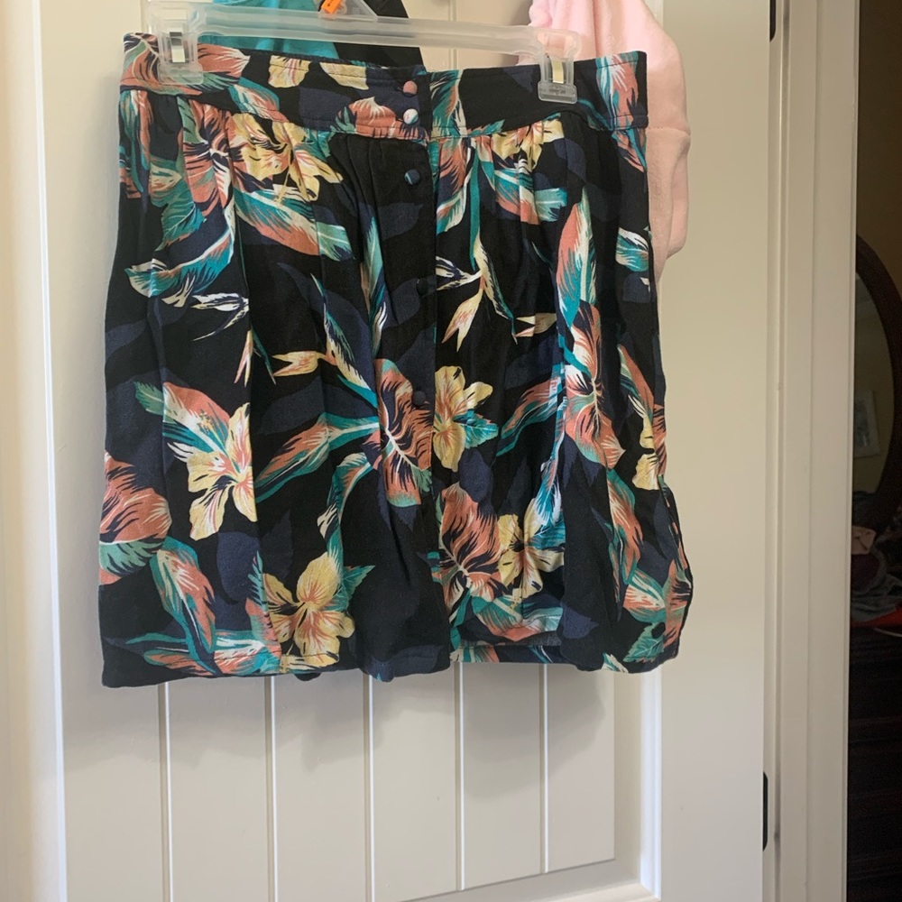 Roxy skirt